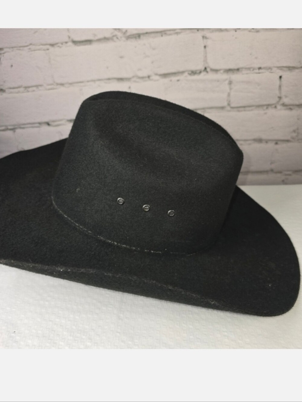 Black Felt Western Cowboy Hat - Classic Men's Accessory